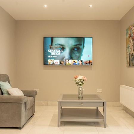 The View Apartment 2, Newry - Luxury Open Plan Apartment With City Views Exterior photo